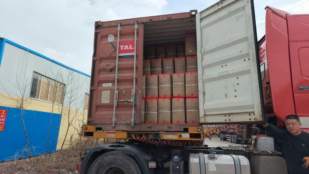 Entrega de muelas de corte en camión